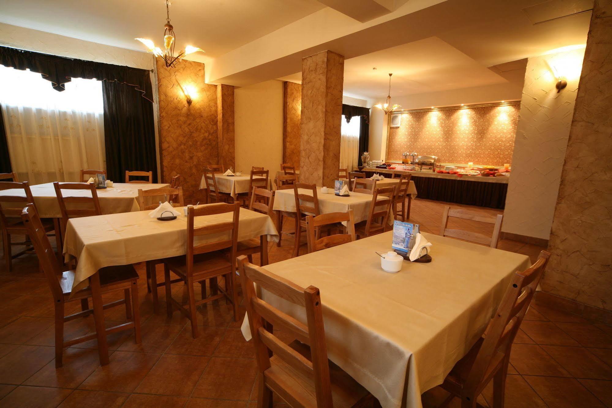 Seven 7 Hotel